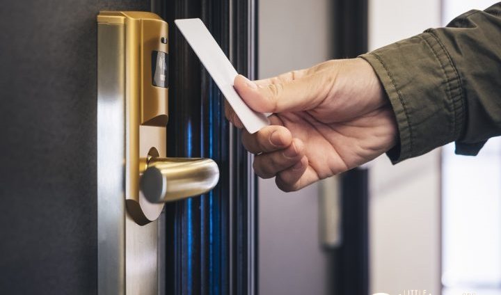 Commercial door access lock